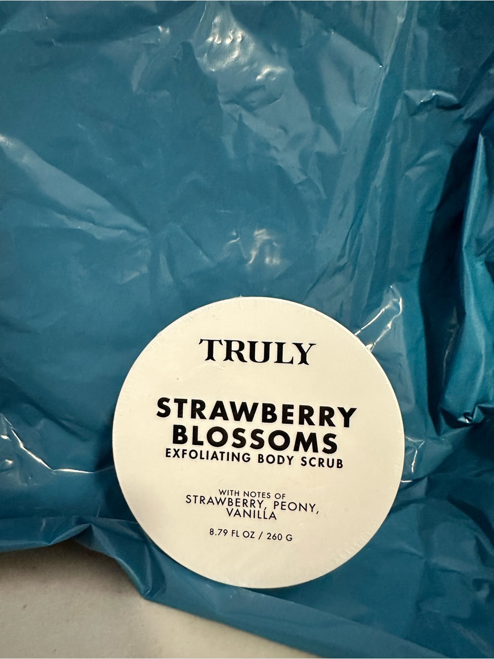 TRULY Strawberry Blossoms Exfoliating Body Scrub - Blue